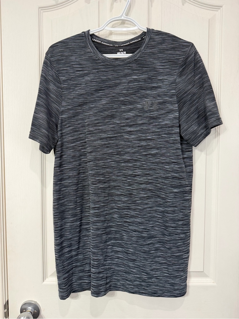 Under Armour Men’s Black Heathered Short Sleeve Performance Tee